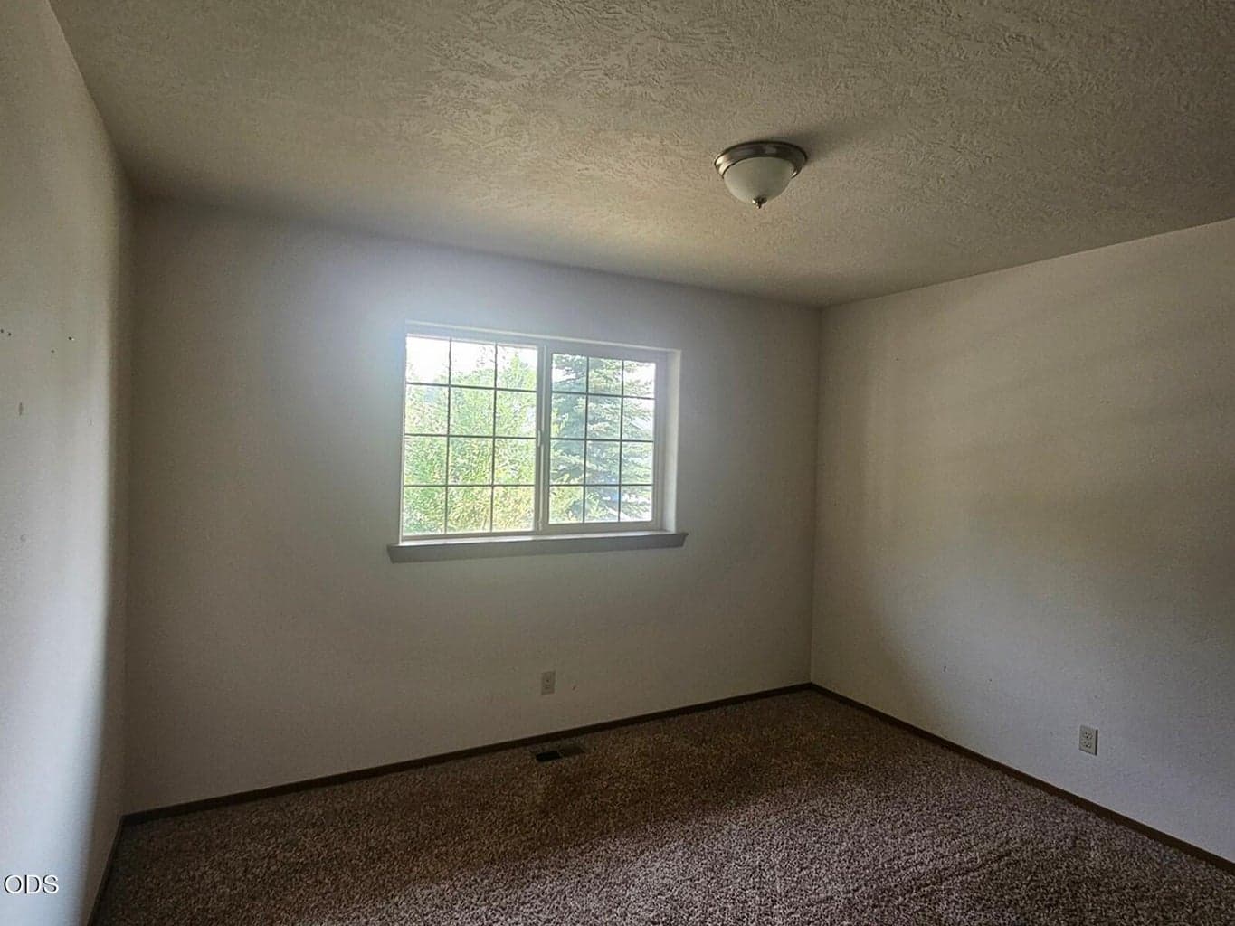 Photo of 825 NW Poplar Place 16 of 22