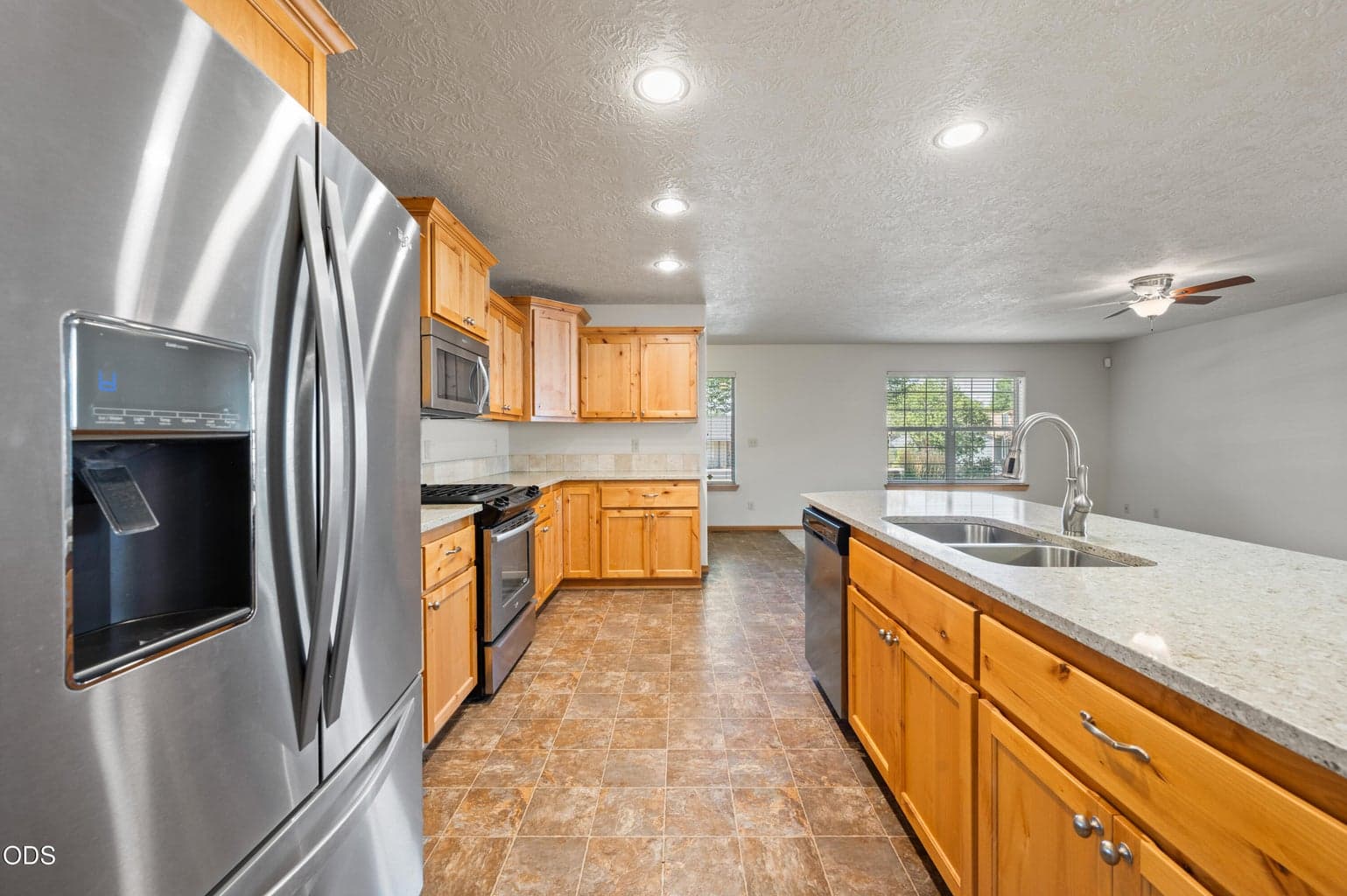 Photo of 2330 NW 10th Street 14 of 37