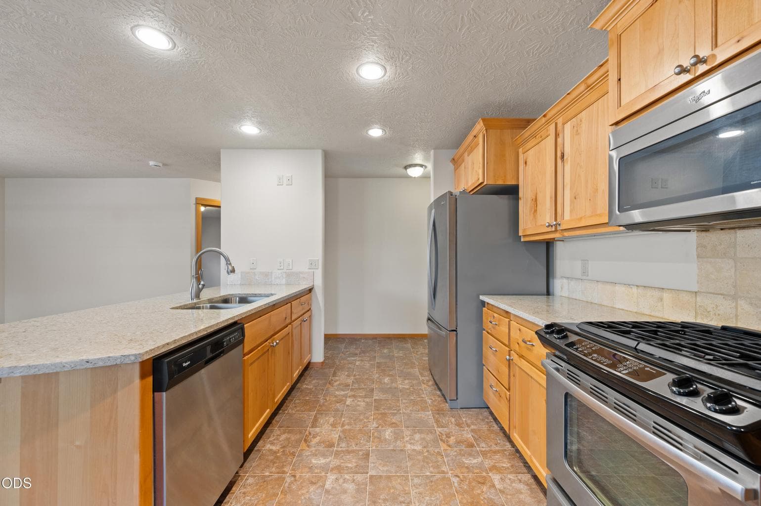 Photo of 2330 NW 10th Street 17 of 37