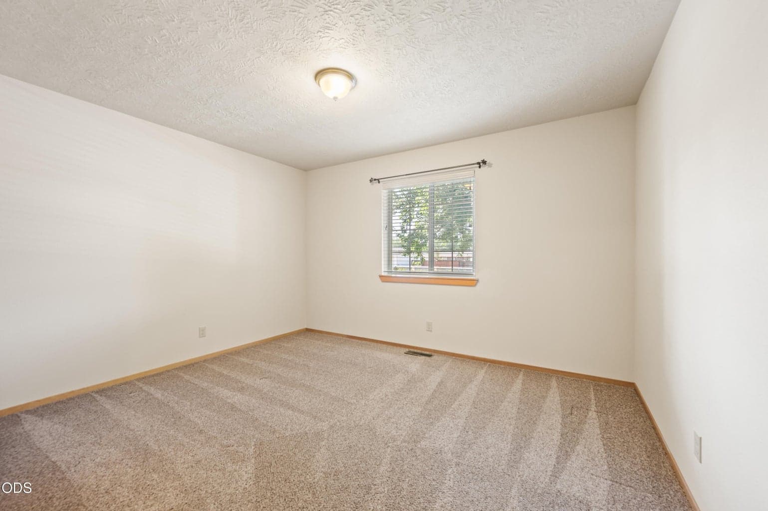 Photo of 2330 NW 10th Street 18 of 37