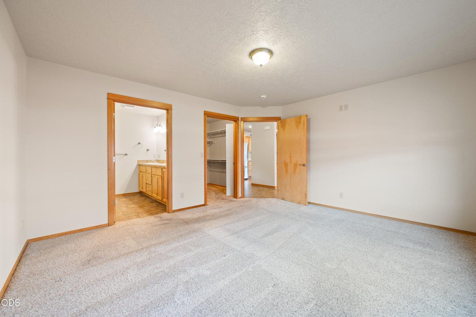 Photo of 2330 NW 10th Street 24 of 37