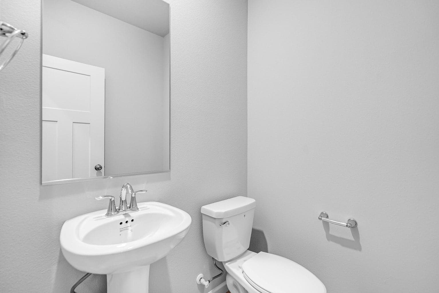 Photo of 745 NW Upas Avenue 12 of 24