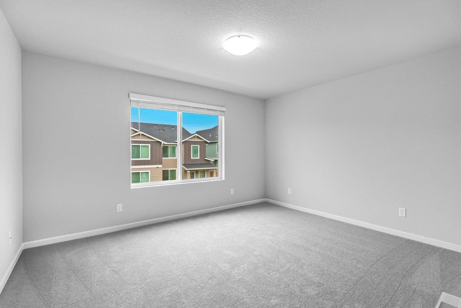 Photo of 745 NW Upas Avenue 16 of 24