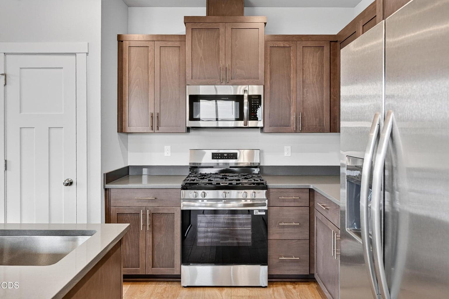 Photo of 705 NW Walnut Avenue 11 of 31
