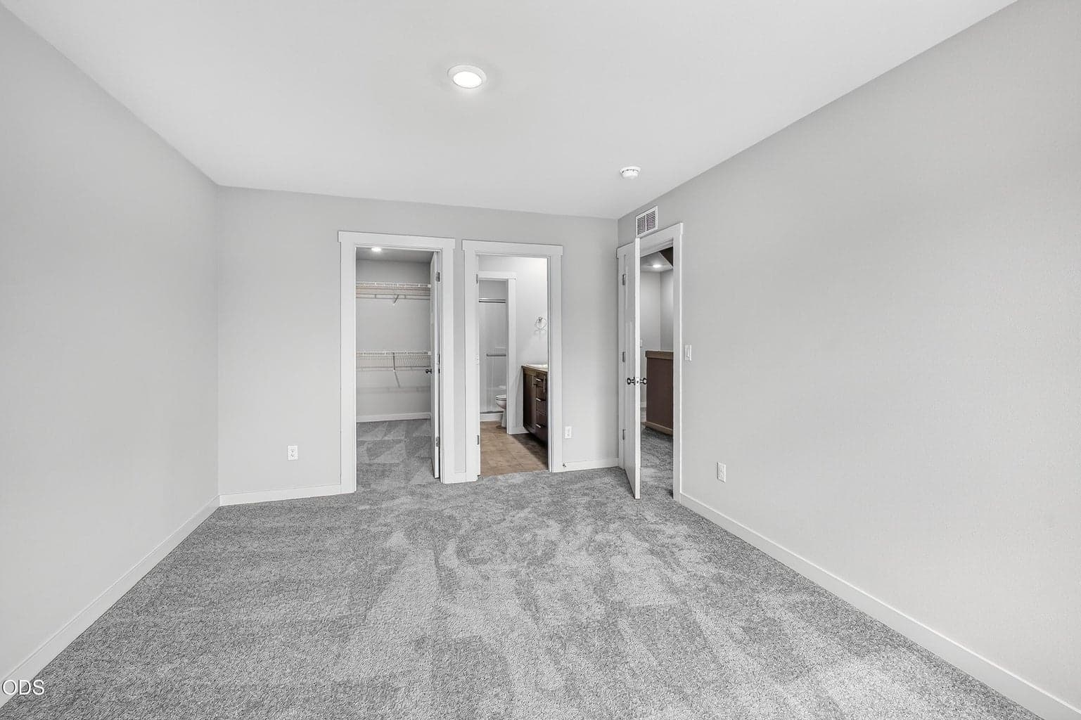 Photo of 705 NW Walnut Avenue 17 of 31