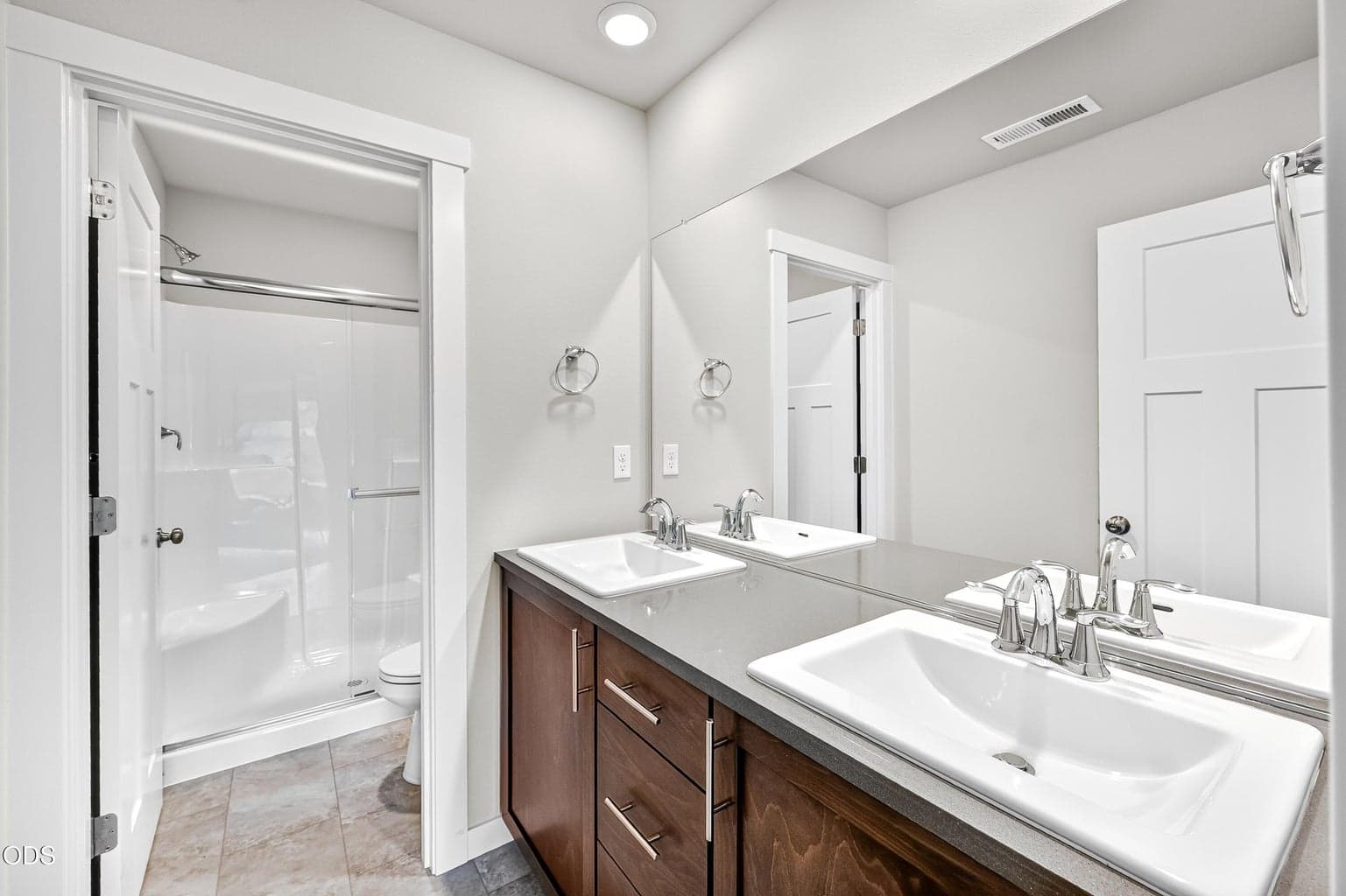 Photo of 705 NW Walnut Avenue 21 of 31