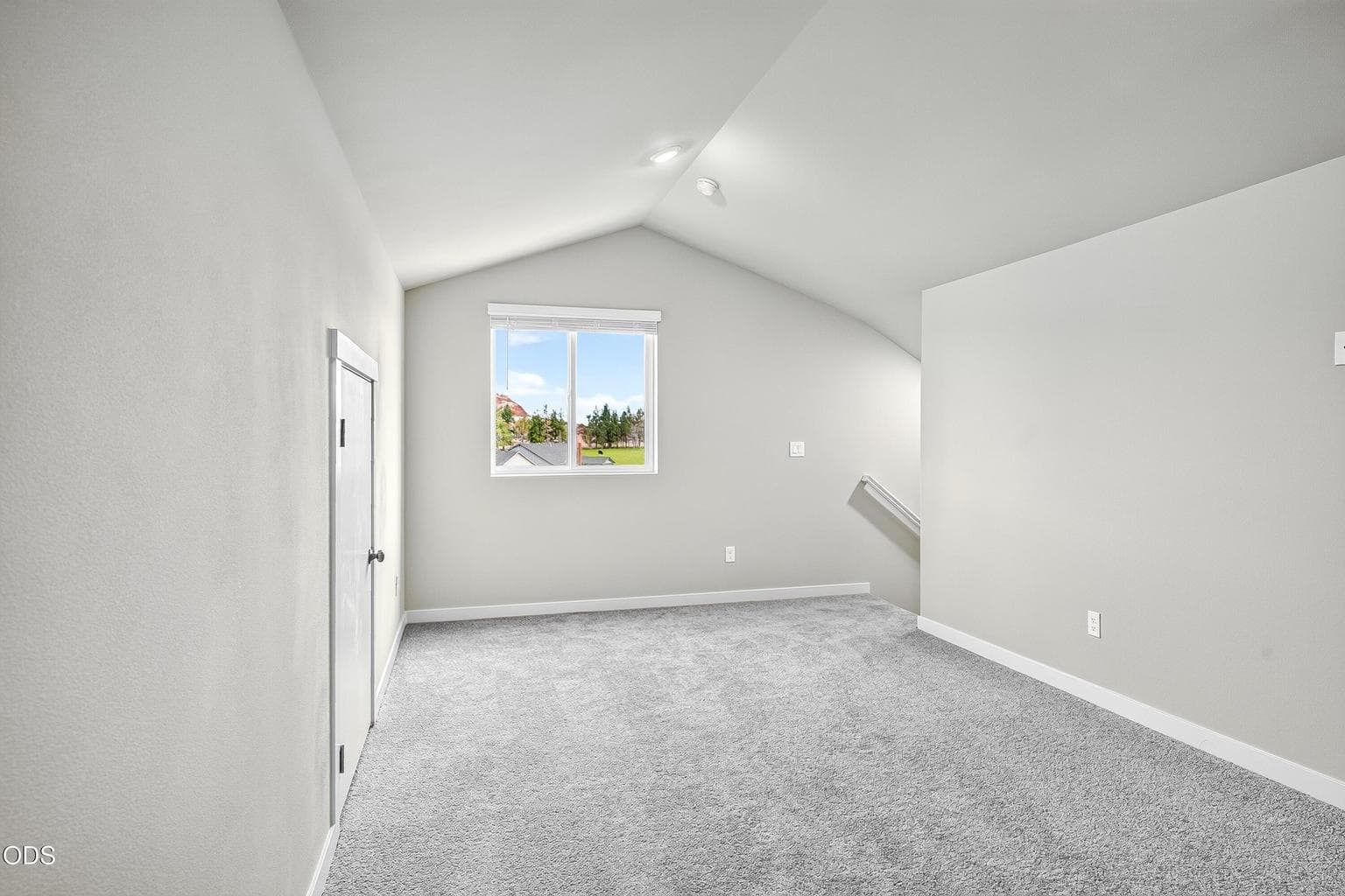 Photo of 705 NW Walnut Avenue 23 of 31