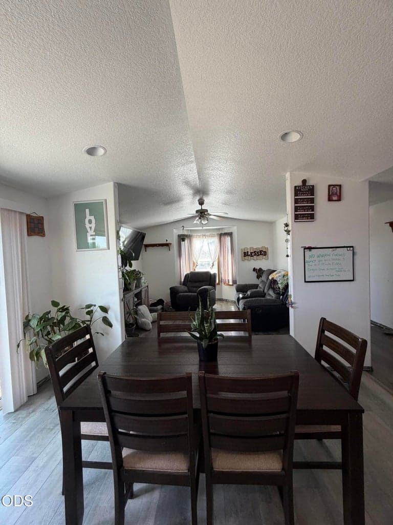 Photo of 316 Center Ridge Drive 8 of 38