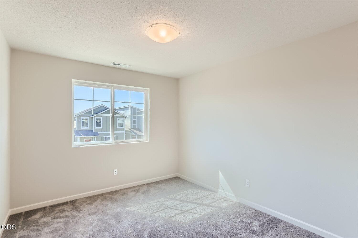 Photo of 63110 NE Henningsen Pl 17 of 18