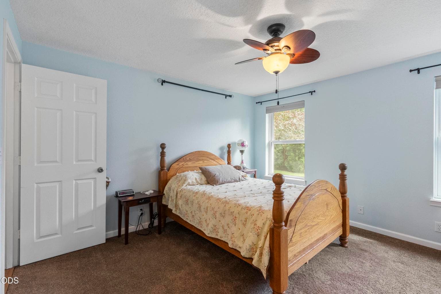 Photo of 2942 SW Quartz Avenue 11 of 29