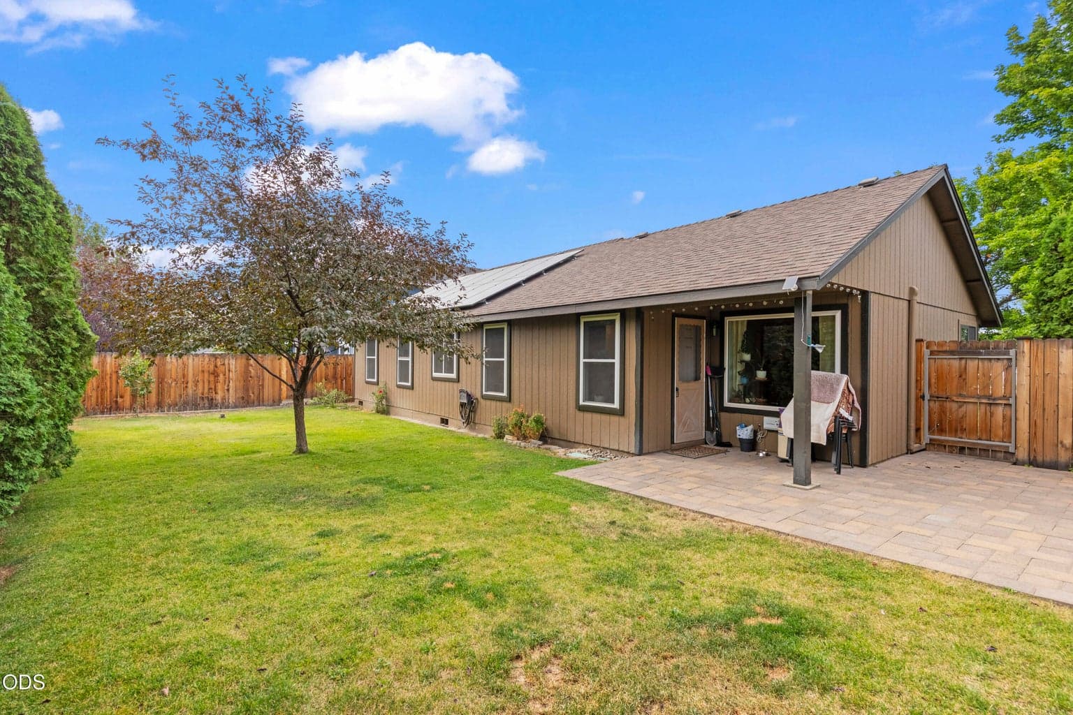 Photo of 2942 SW Quartz Avenue 25 of 29