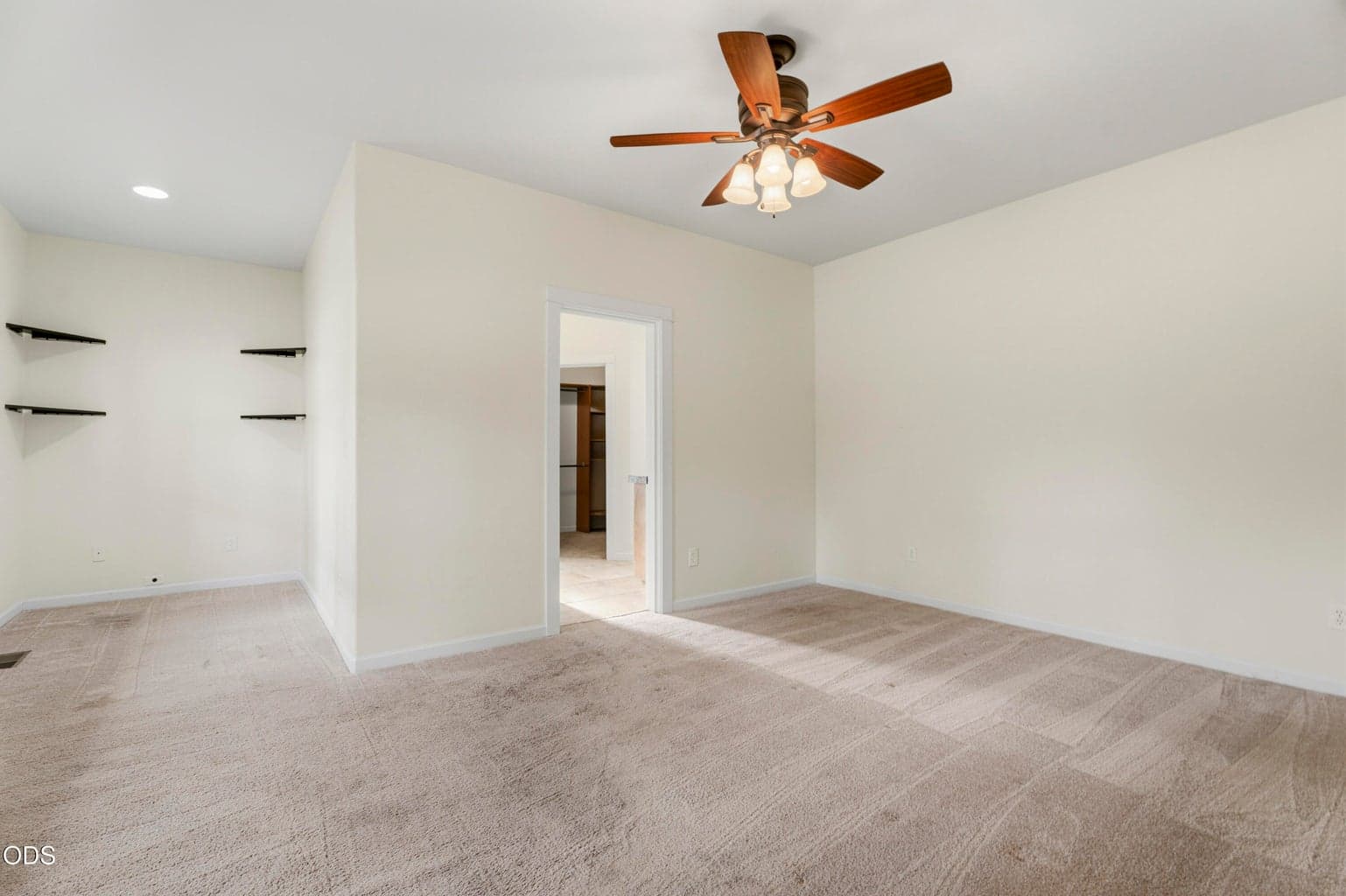 Large primary bedroom on the 1st floor!