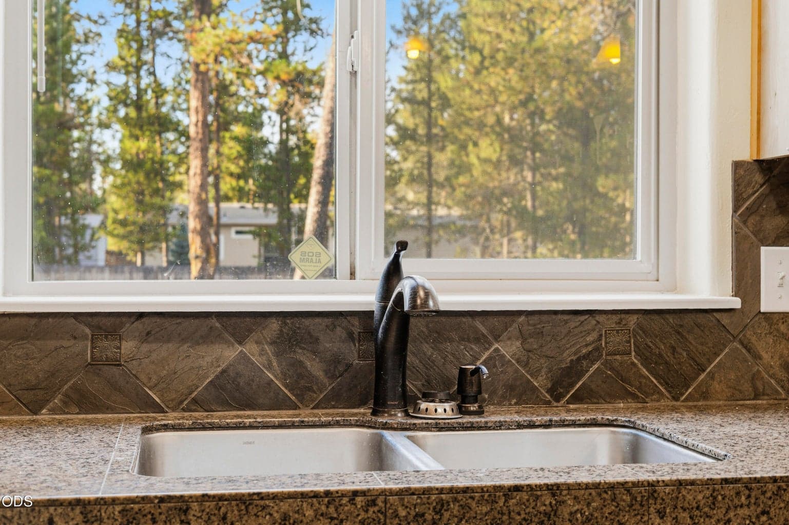 Photo of 17040 Kasserman Drive 13 of 42