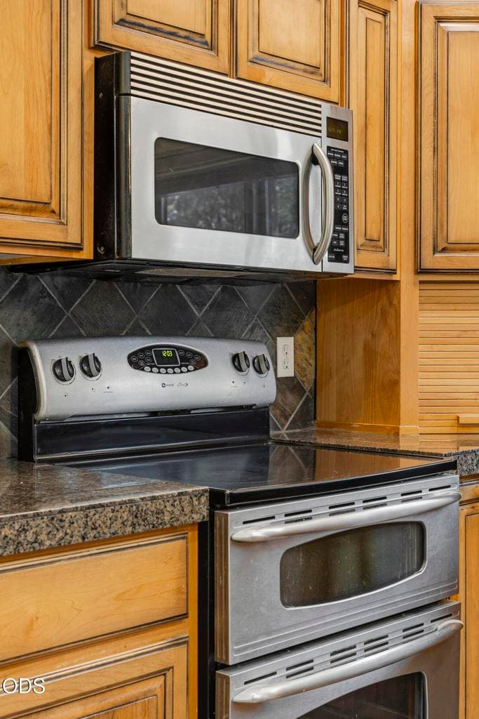 Photo of 17040 Kasserman Drive 14 of 42