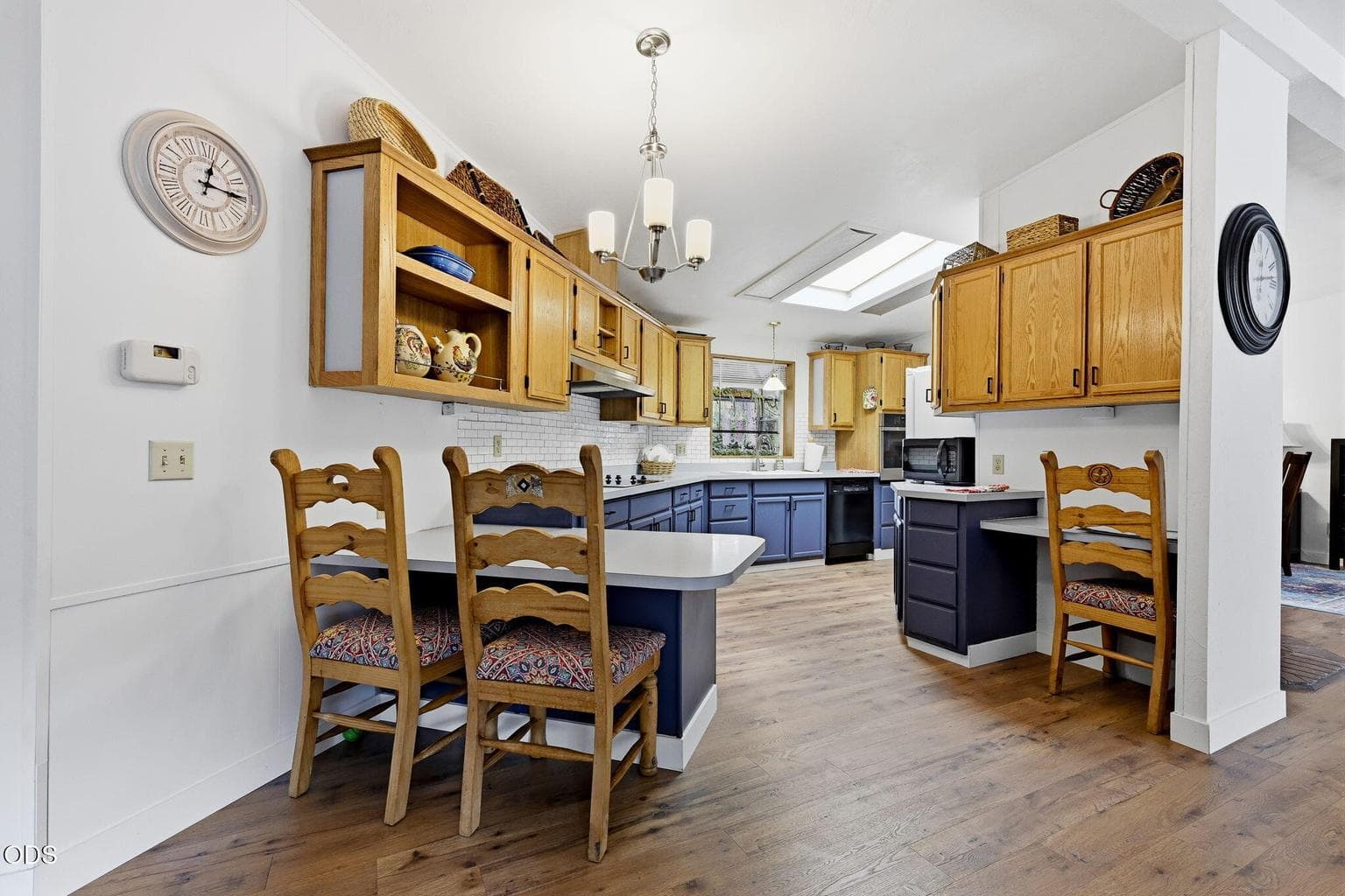 Photo of 61171 Chuckanut Drive 8 of 38