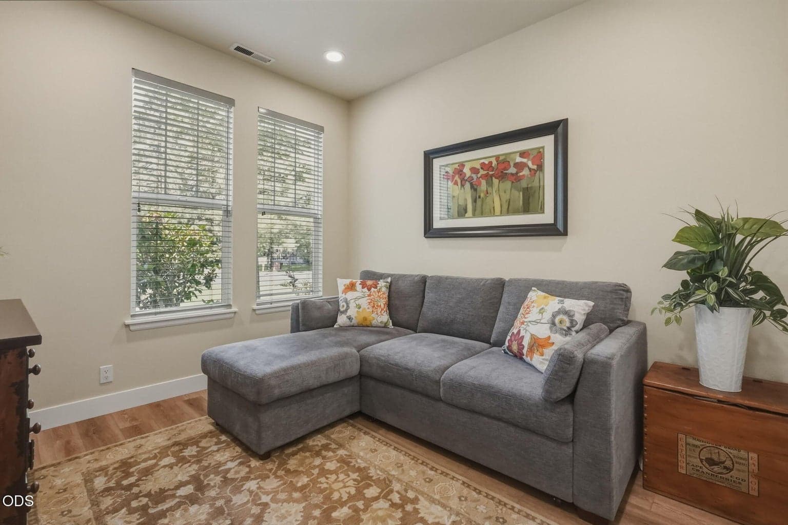 Photo of 61574 Devils Lake Drive 15 of 41