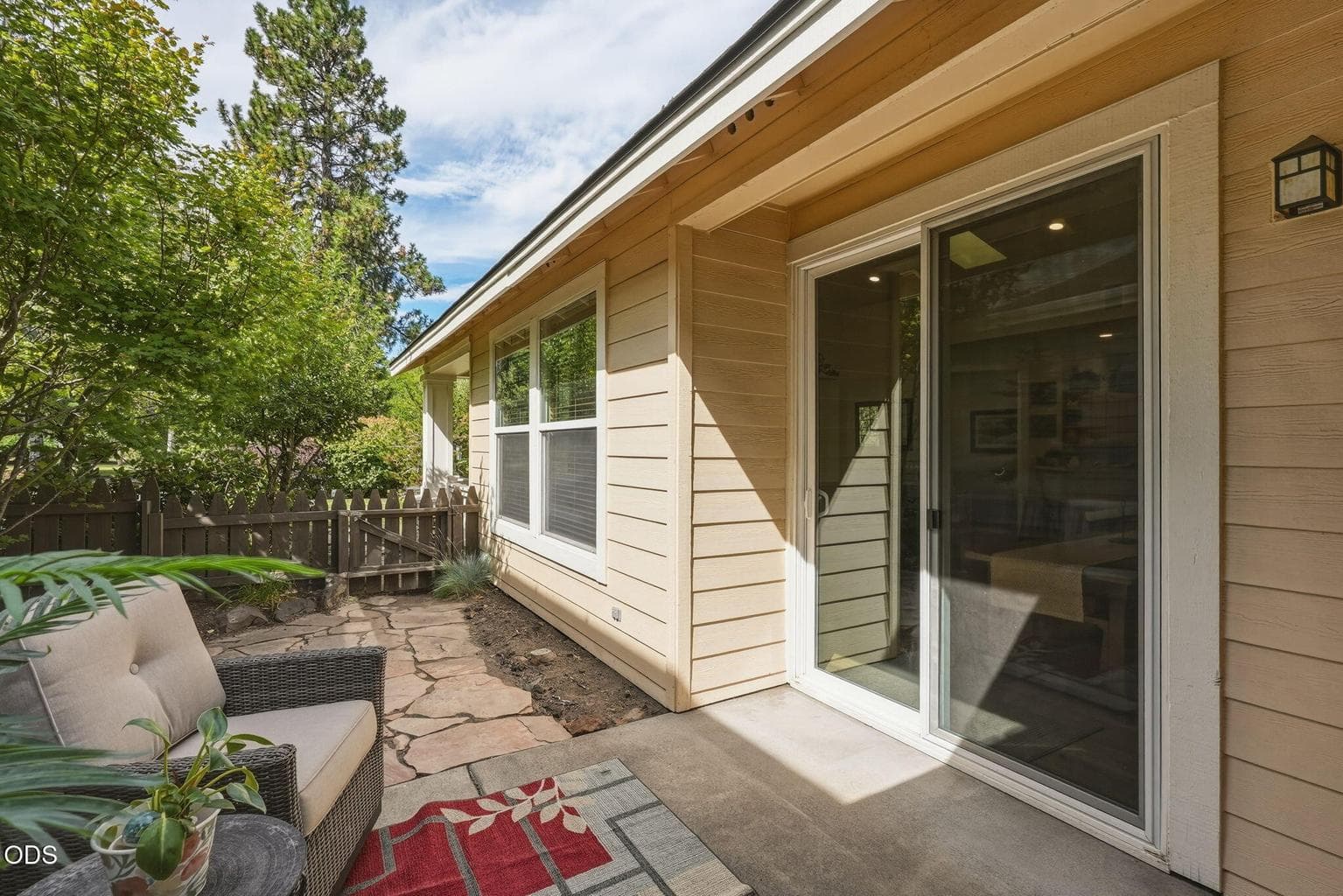 Photo of 61574 Devils Lake Drive 27 of 41