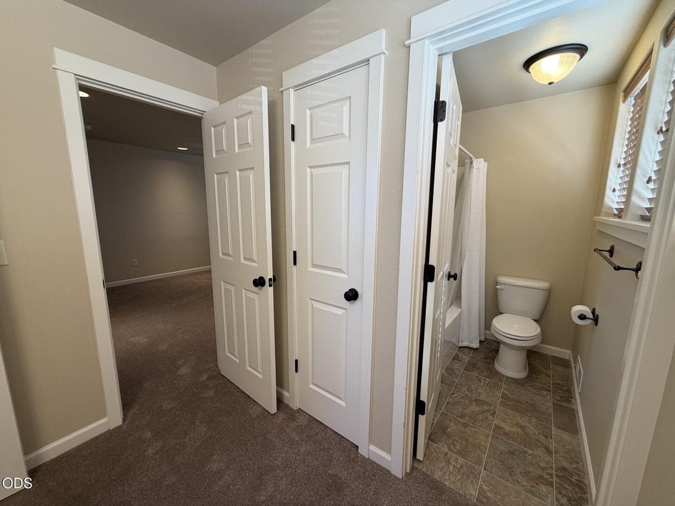 Photo of 2750 NE Great Horned Place 24 of 51
