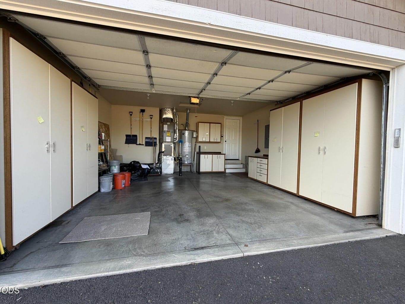 Photo of 2750 NE Great Horned Place 31 of 51