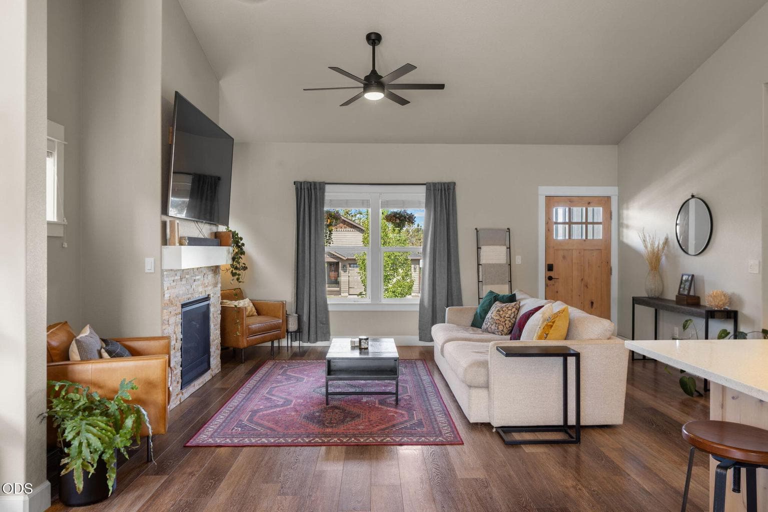 Photo of 63848 Hunters Circle 2 of 29