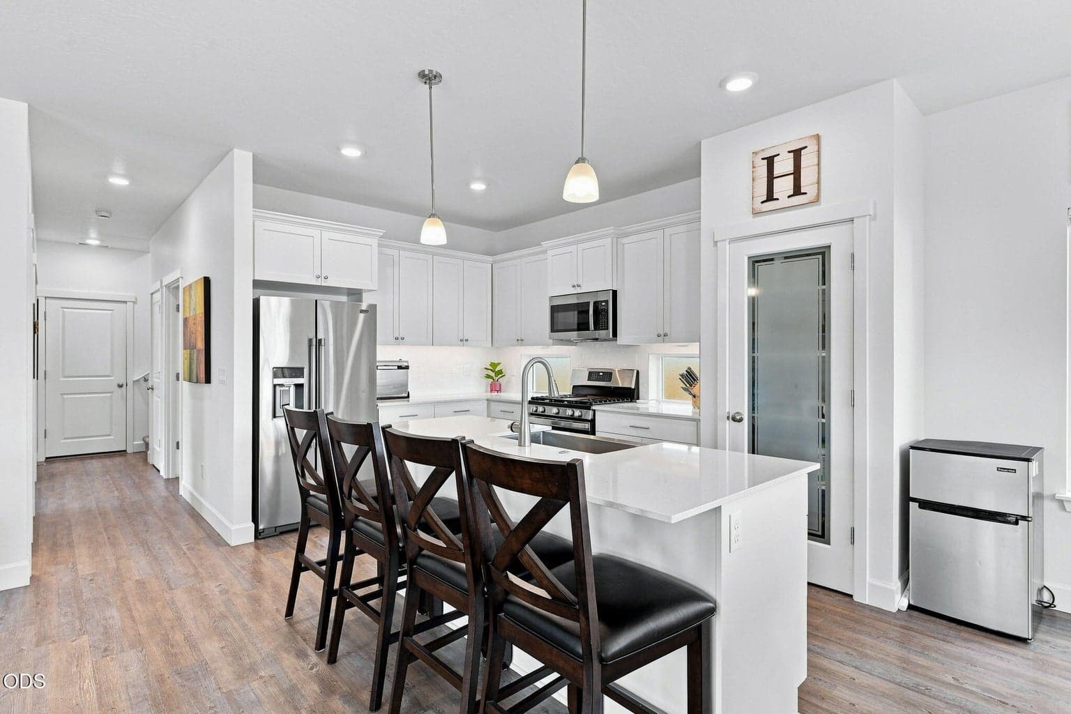 Photo of 61637 Evie Drive 4 of 28