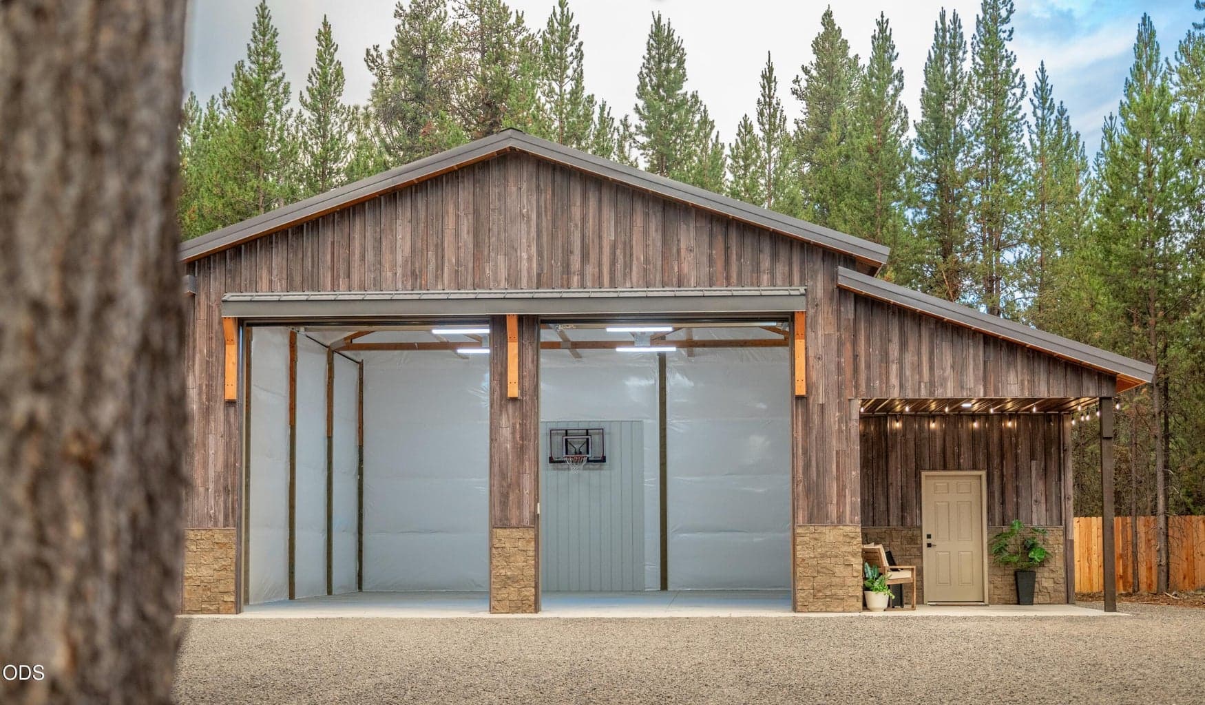 Photo of 17177 Glendale Road 3 of 19
