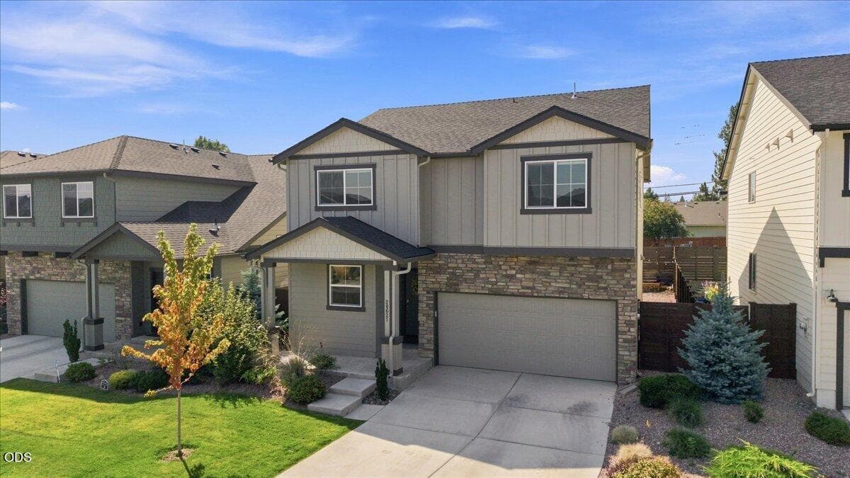 Photo of 20621 SE Gemstone Avenue 38 of 45