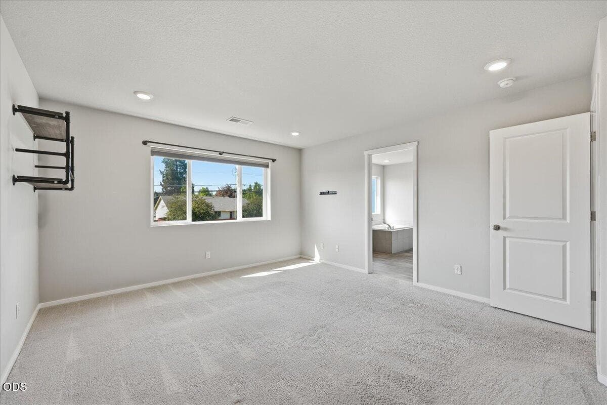 Photo of 20621 SE Gemstone Avenue 19 of 45