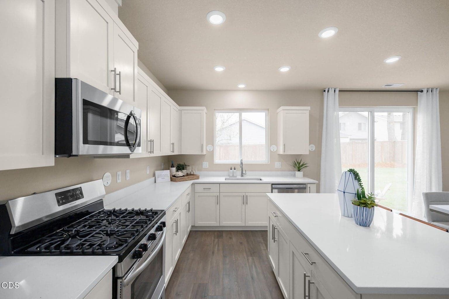 Photo of 20679 NE Town Dr 8 of 25
