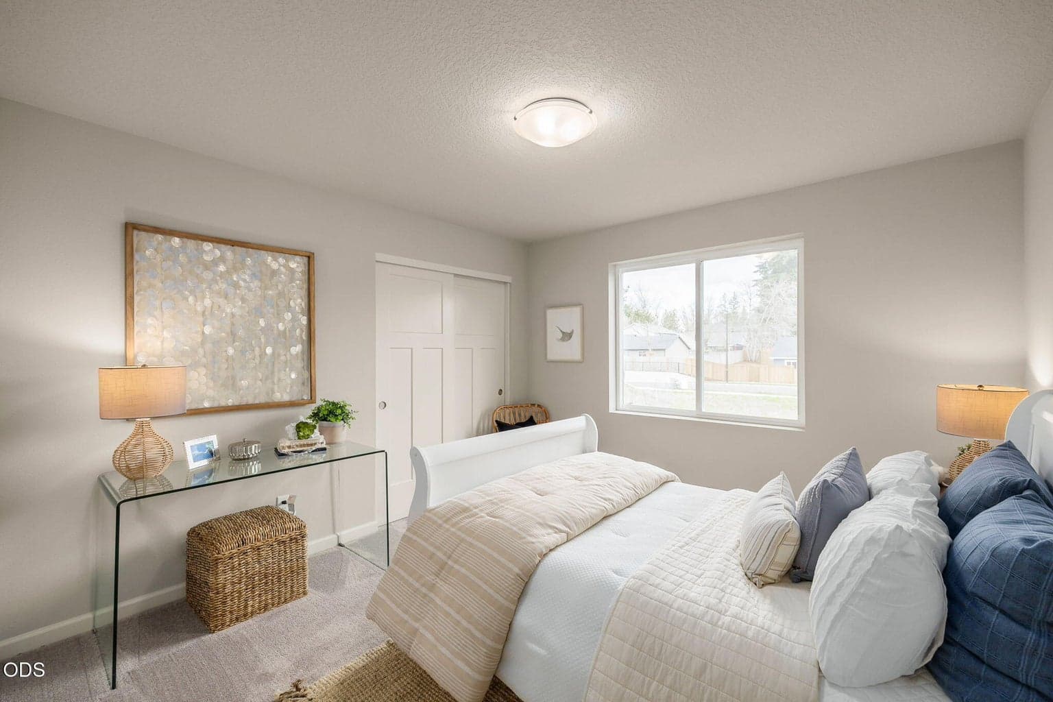 Photo of 63130 NE Henningsen Pl 9 of 25