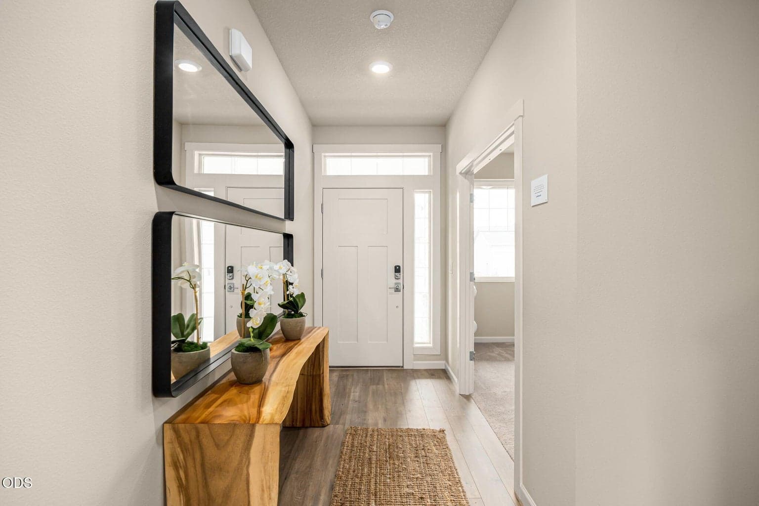 Photo of 63130 NE Henningsen Pl 15 of 25