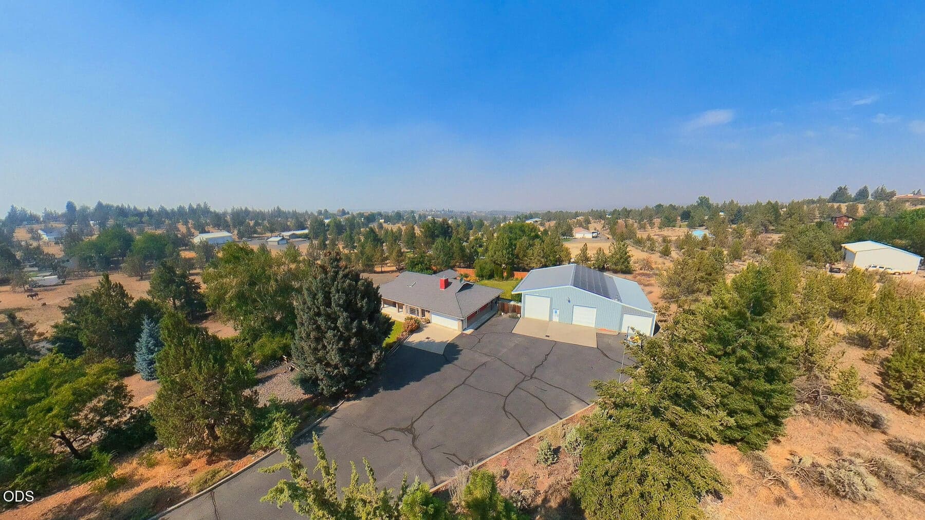 Photo of 200 SE Crestview Lane 37 of 46