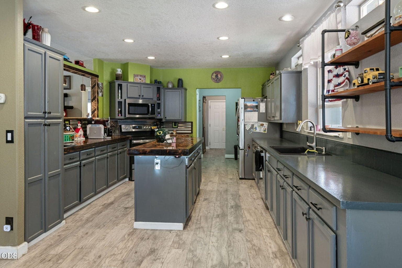 Photo of 52618 Rainbow Drive 5 of 34