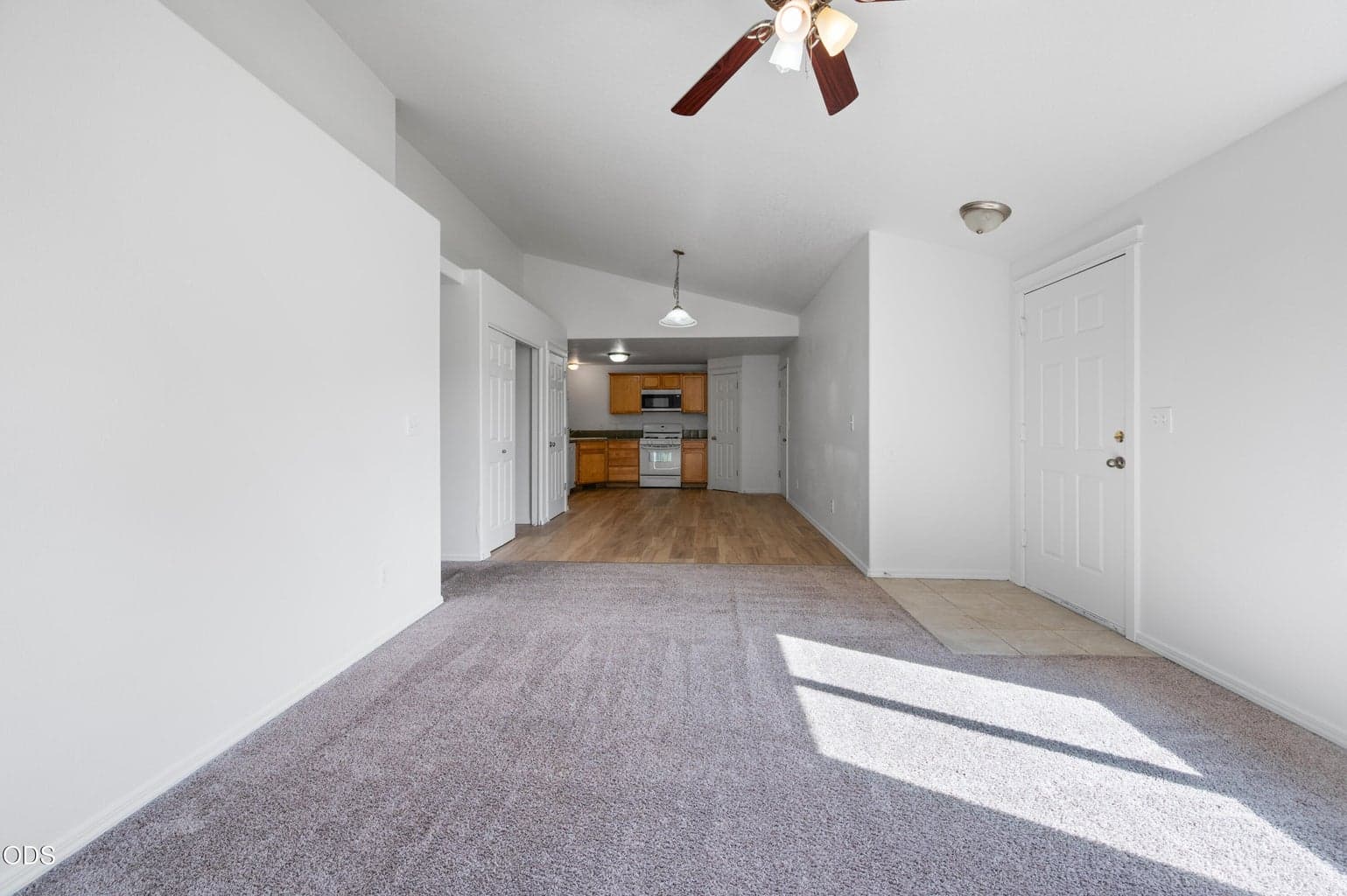 Photo of 970 SE Kierra Place 8 of 30