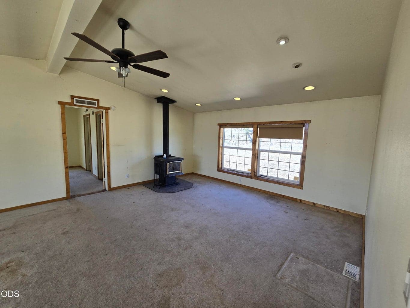 Photo of 6244 Hemlock Place 4 of 36