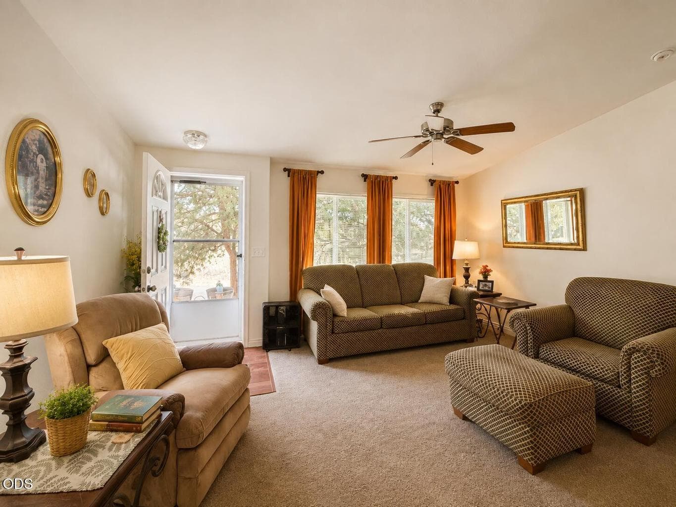 Photo of 11263 NW Irvine Avenue 4 of 15