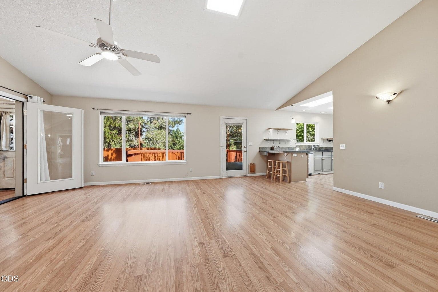 Photo of 150 SE Windance Court 19 of 53