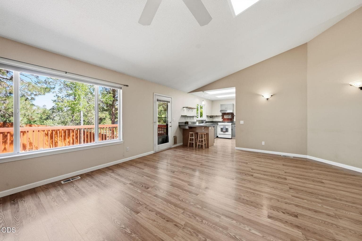 Photo of 150 SE Windance Court 20 of 53