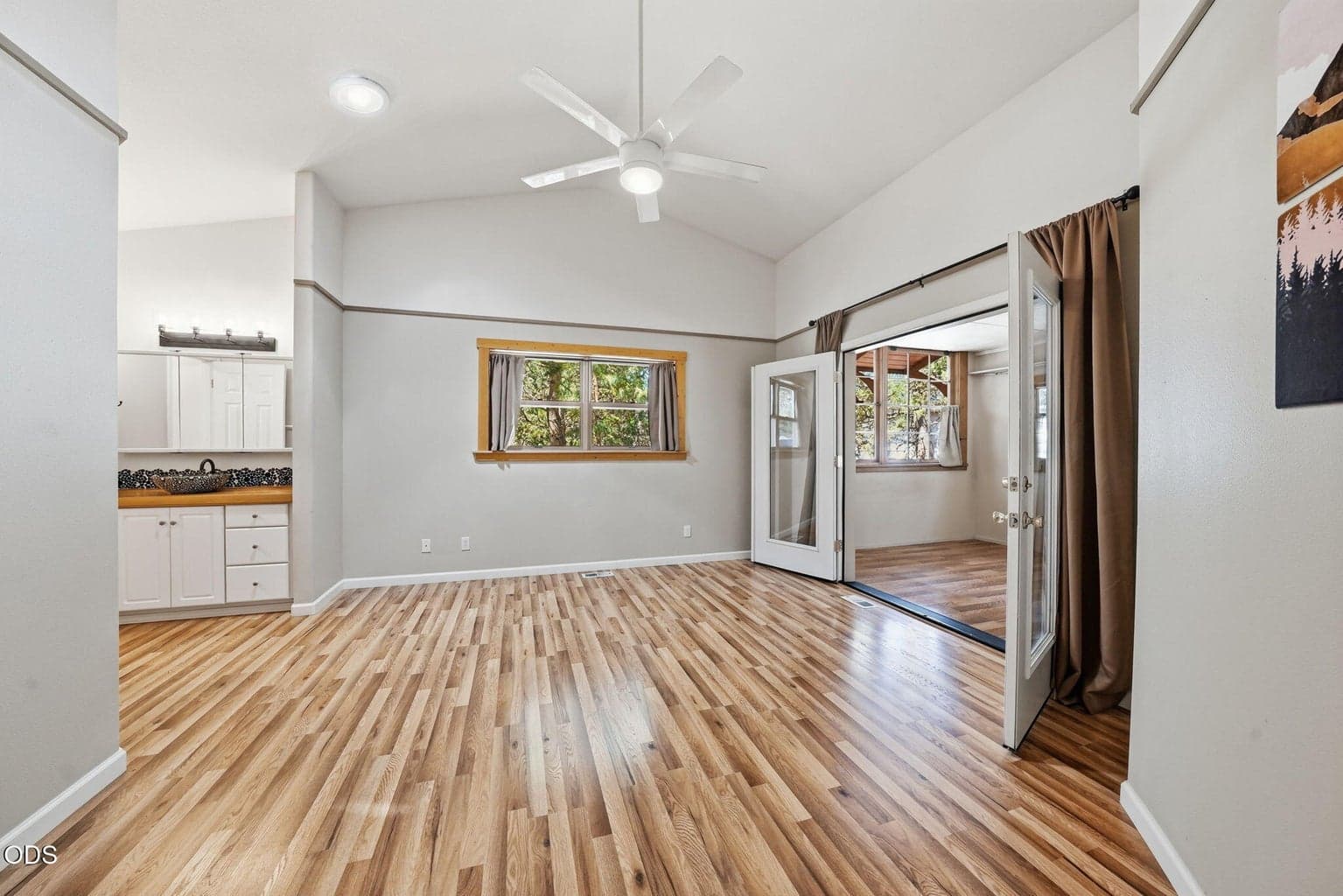 Photo of 150 SE Windance Court 27 of 53
