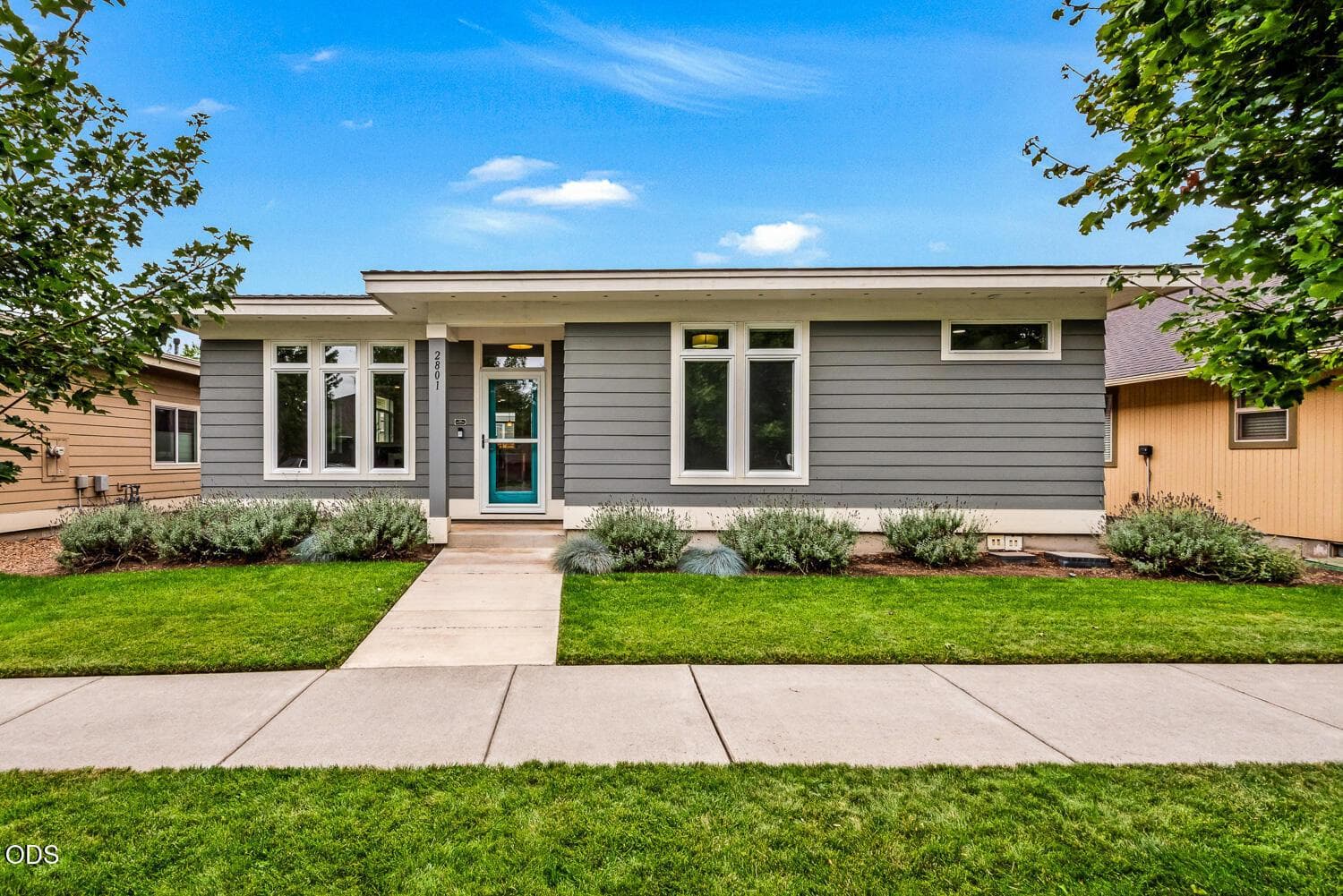 Photo of 2801 NE Great Horned Place 1 of 28