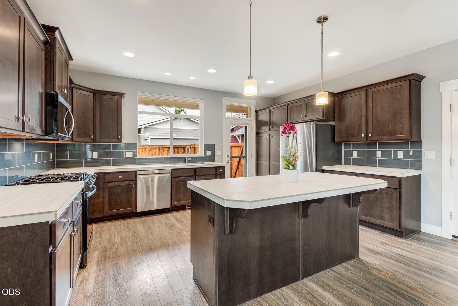 Photo of 2801 NE Great Horned Place 11 of 28