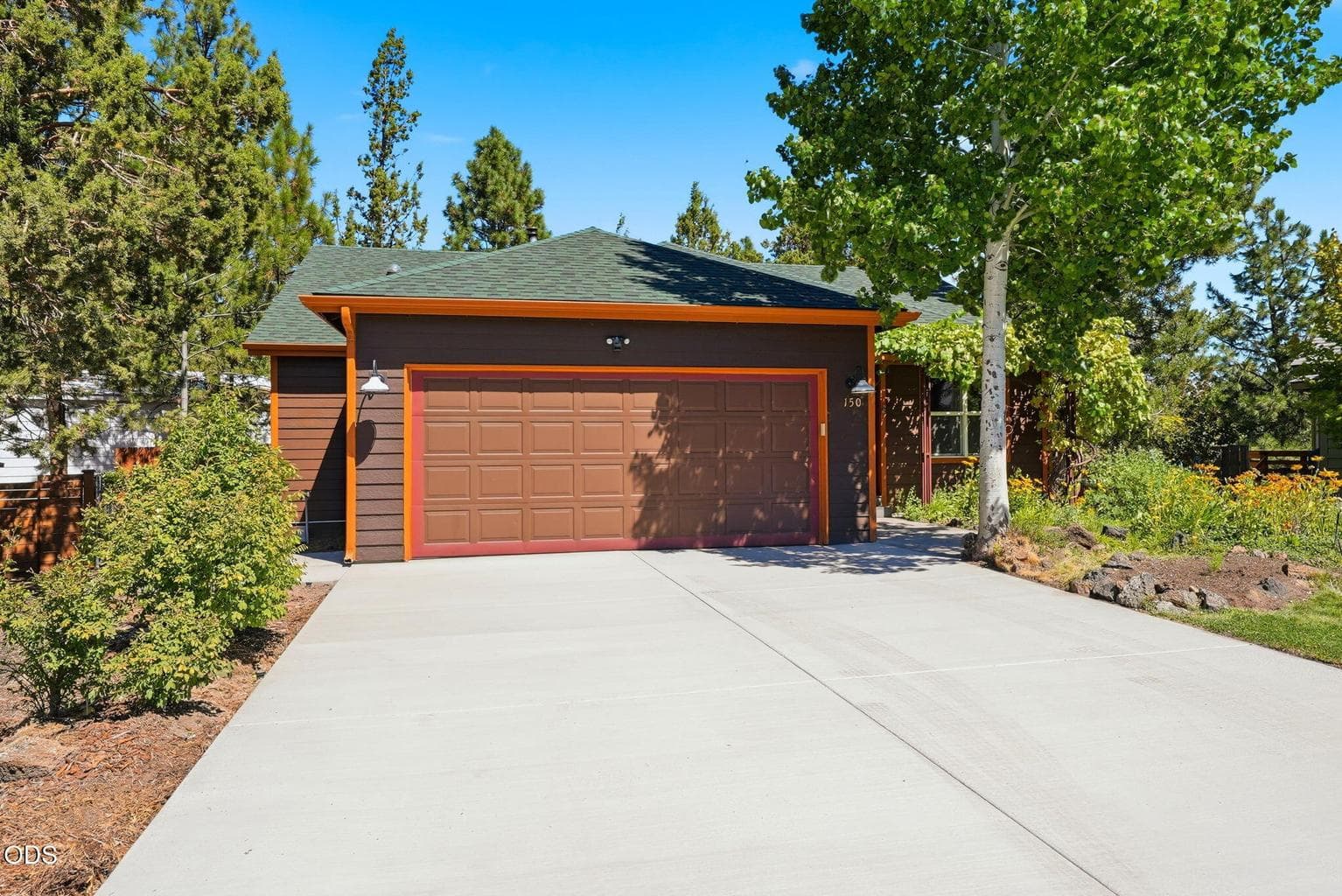 Photo of 150 SE Windance Court 2 of 53