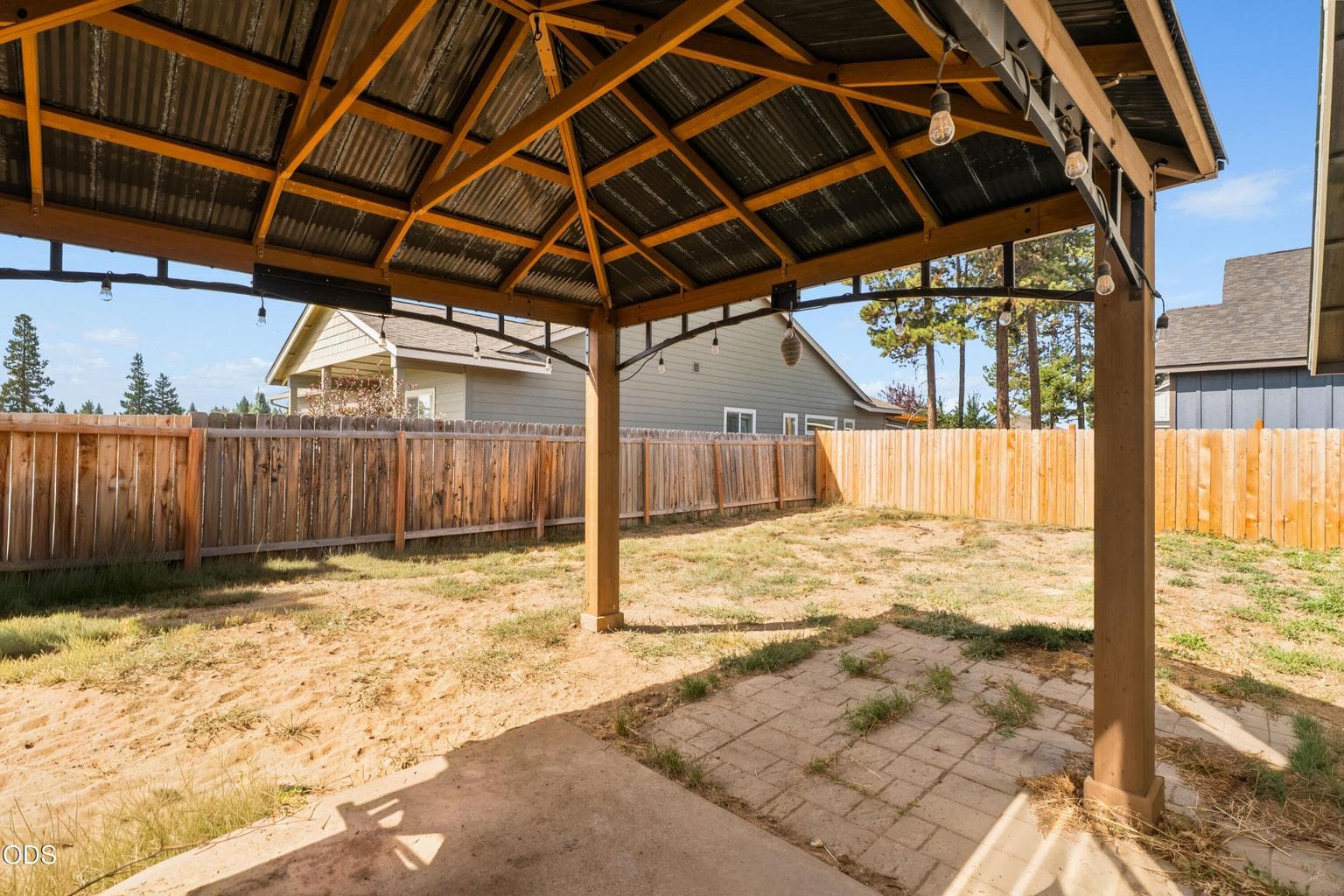 Photo of 16423 Riley Drive 7 of 24