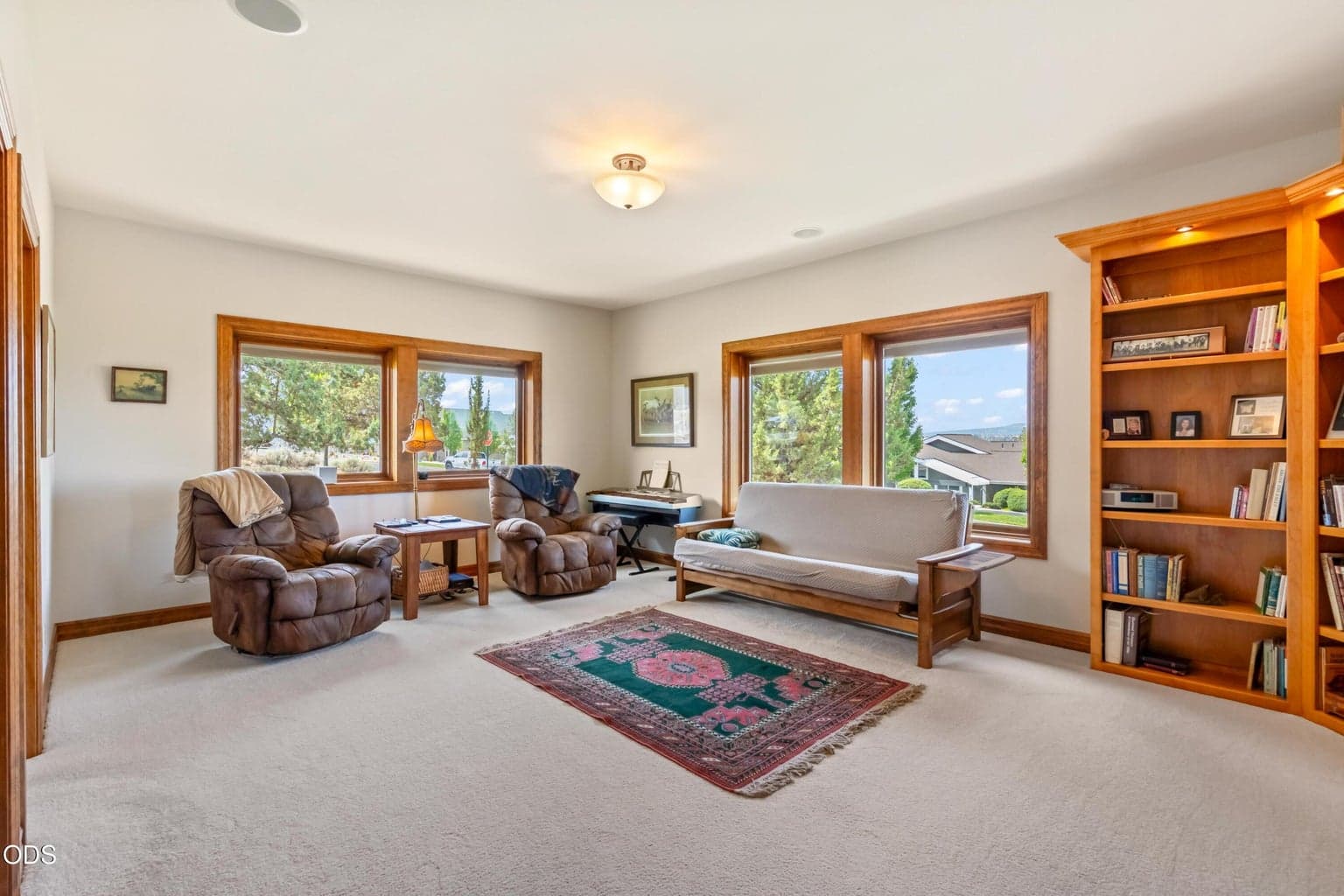 Photo of 373 SE Manzanita Drive 22 of 46