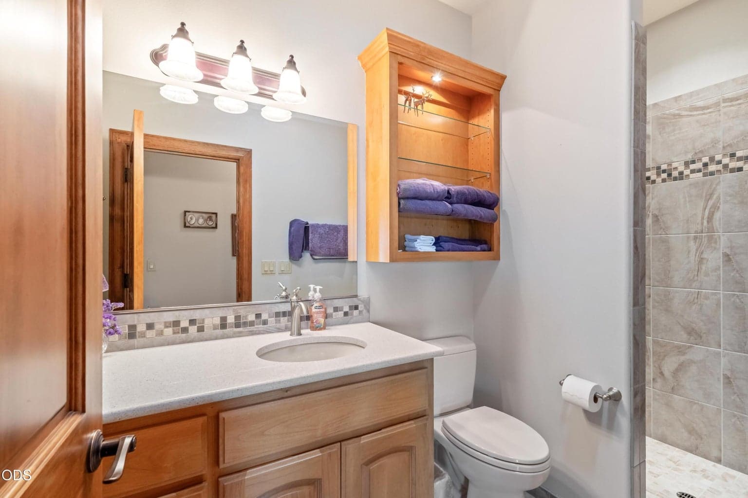 Photo of 373 SE Manzanita Drive 28 of 46