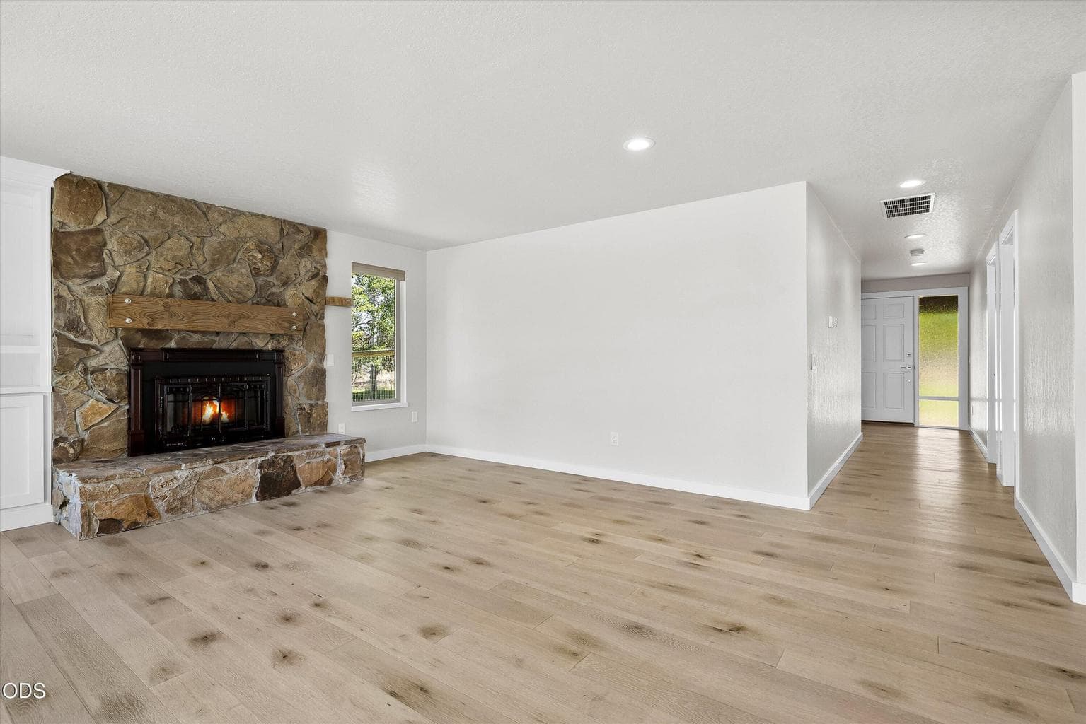 Photo of 62846 Montara Drive 11 of 59