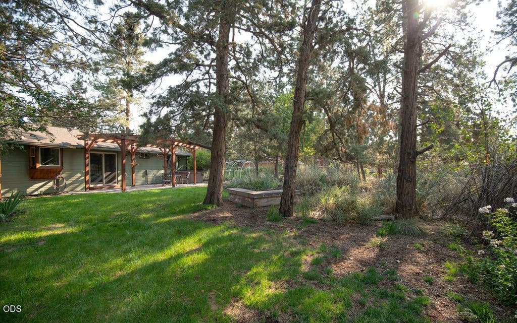 Photo of 20941 Desert Woods Drive 21 of 33