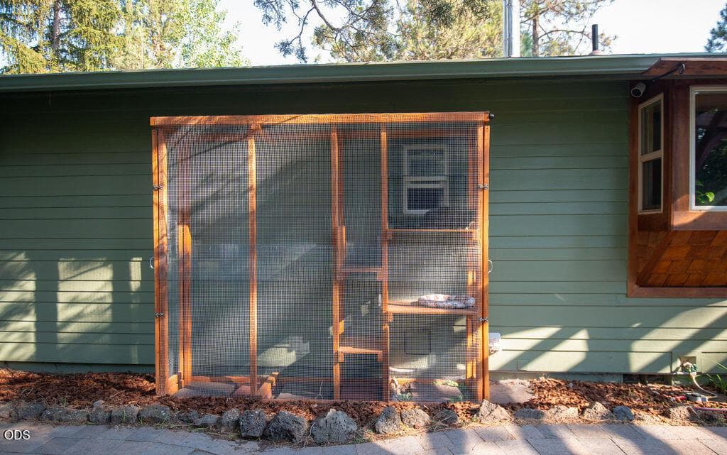 Catio is included