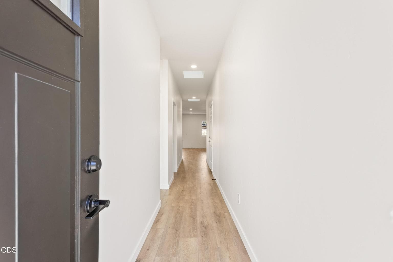 Photo of 137 SE 16th Street 3 of 38