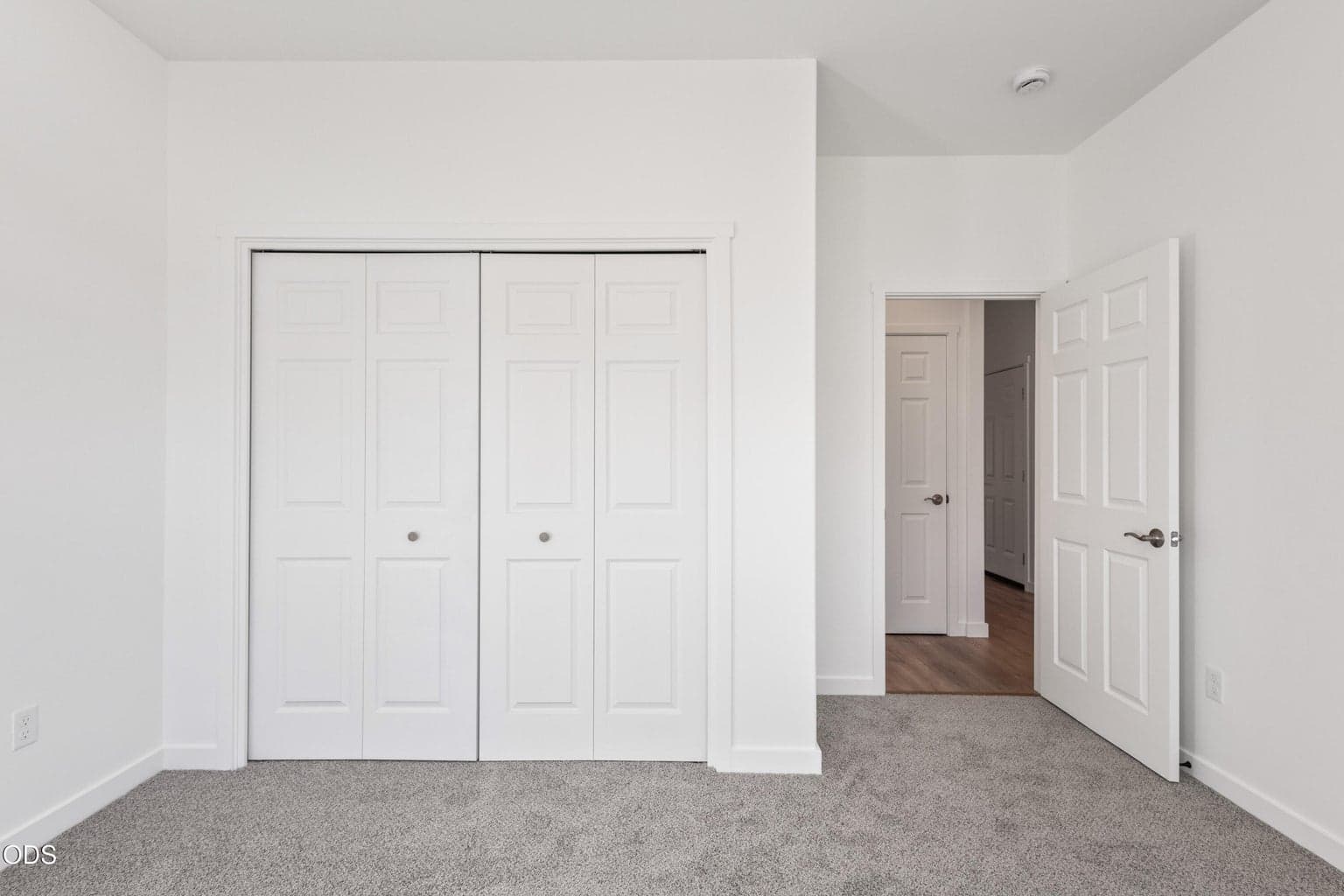 Photo of 137 SE 16th Street 21 of 38